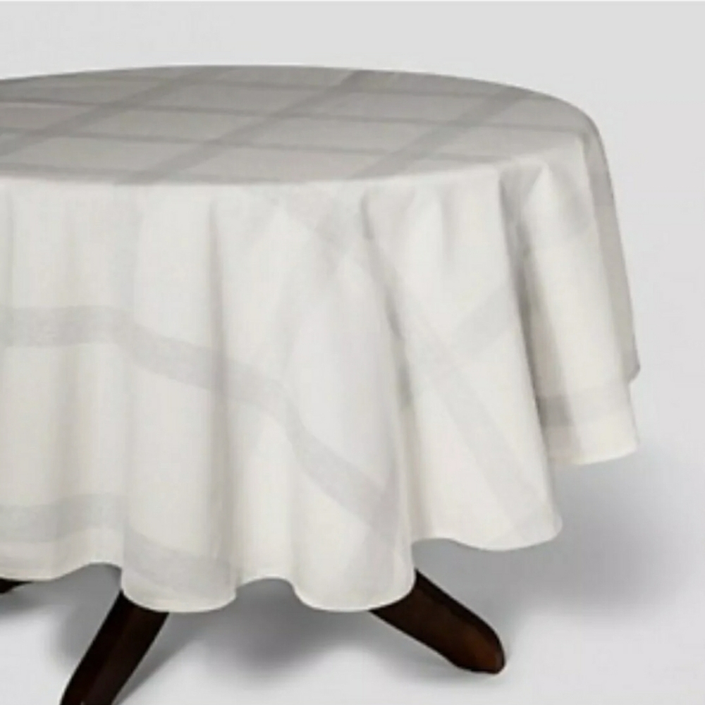 Plaid White & Silver Metallic Tablecloth